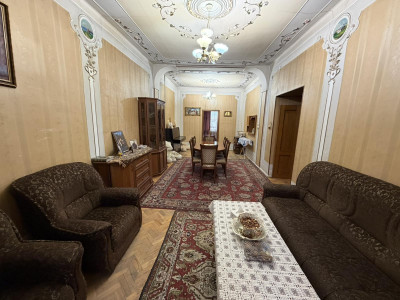 Կոդ AA-3433  Վաճառվում է առանձնատուն