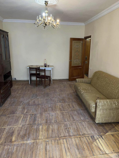 Կոդ BA-7001 Վաճառվում է բնակարան
