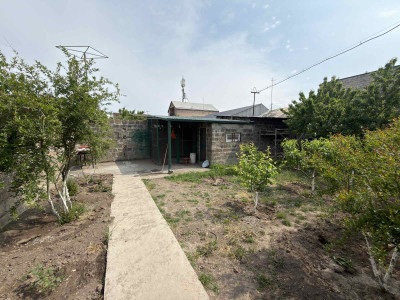 Կոդ AA-0092 Վաճառվում է առանձնատուն