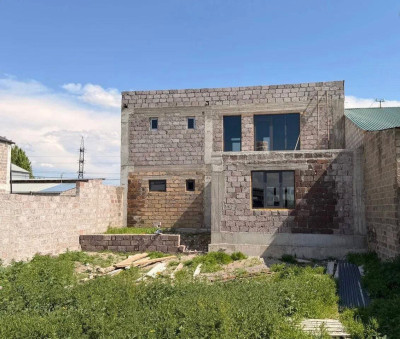 Կոդ AA-9910 Վաճառվում է առանձնատուն