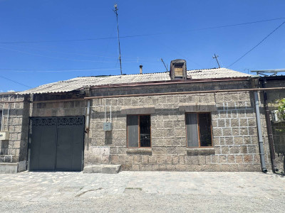 Կոդ AS-8186 Վաճառվում է առանձնատուն