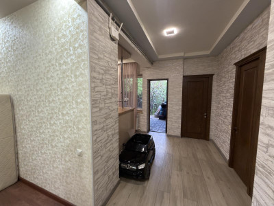 Կոդ AA-8182 Վաճառվում է առանձնատուն