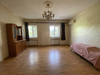 Կոդ AS-2072 Վաճառվում է առանձնատուն