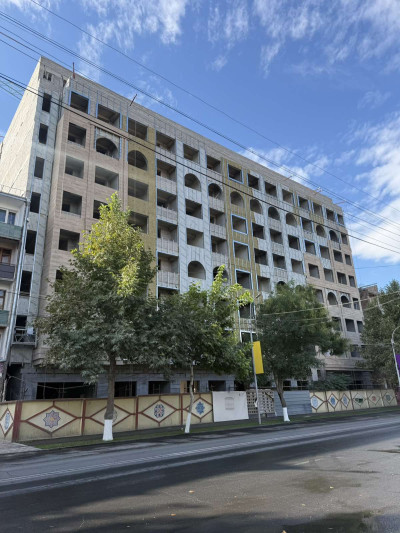 Կոդ BA-8834 Վաճառվում է բնակարան *