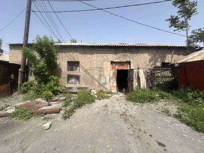 Կոդ KS-0215  Վաճառվում է արտադրական տարածք