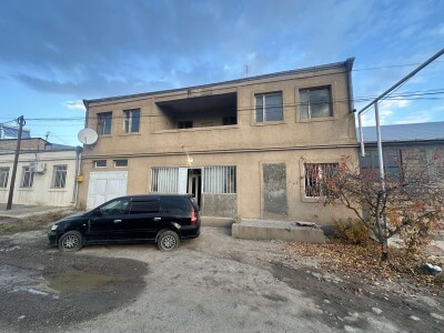 Կոդ AA-1209  Վաճառվում է առանձնատուն