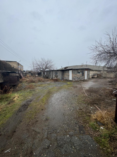 Կոդ KS-8687  Վաճառվում է կոմերցիոն տարածք