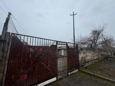 Կոդ KS-8687  Վաճառվում է կոմերցիոն տարածք