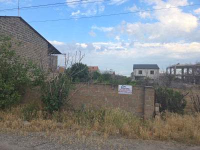 Կոդ H-0061   Վաճառվում է տնամերձ հող